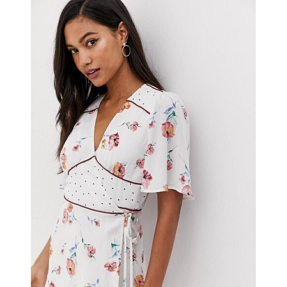 ASOS Fashion Union Wrap Dress White Pink Floral Polka Dot NWT Sz US 8 UK 12 - Picture 3 of 16